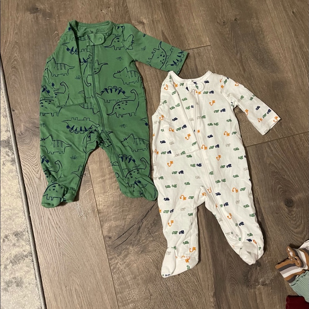 Zipper footie pajamas